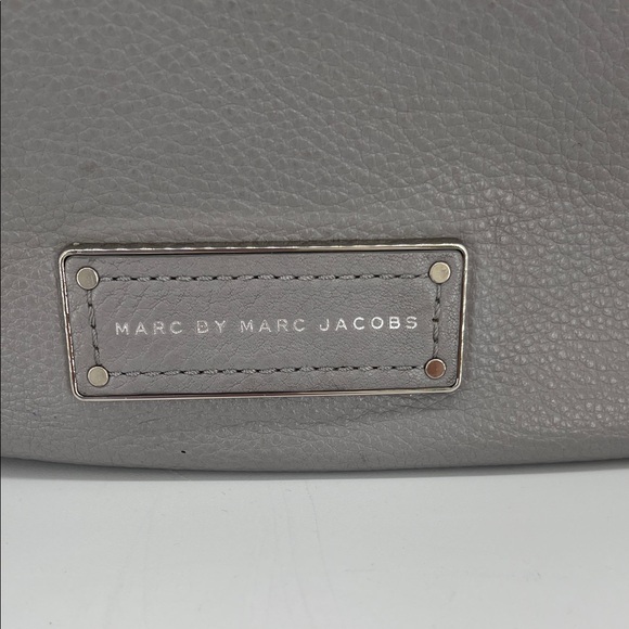 Marc by Marc Jacobs Too Hot To Handle Hobo Bag Storm Cloud Gray - Picture 2 of 16